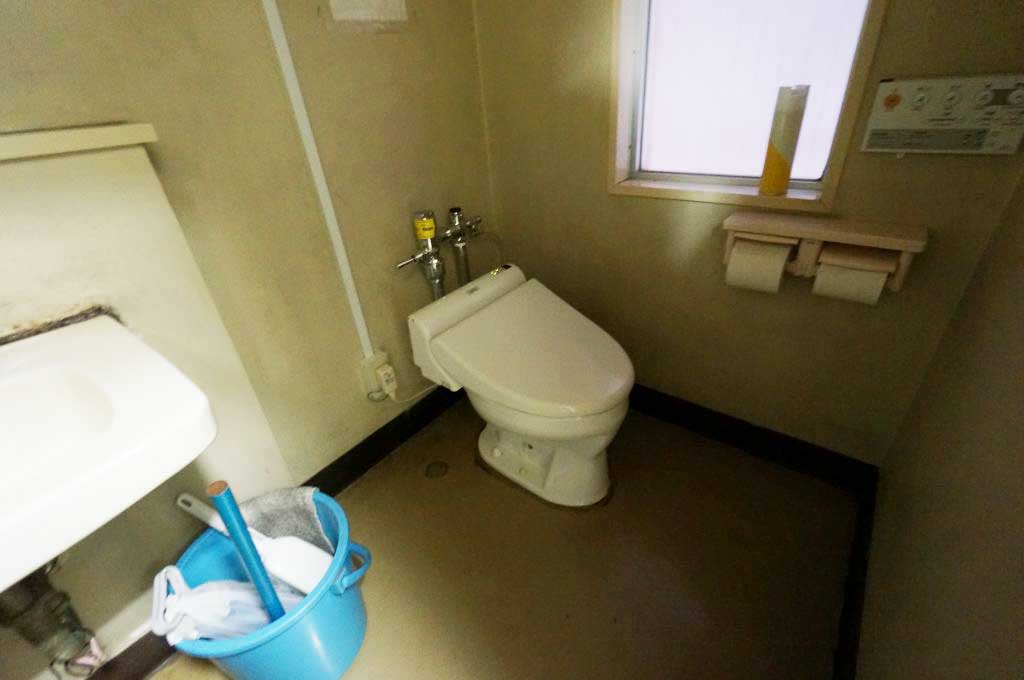 【市川市】事務所トイレ改修工事Before画像